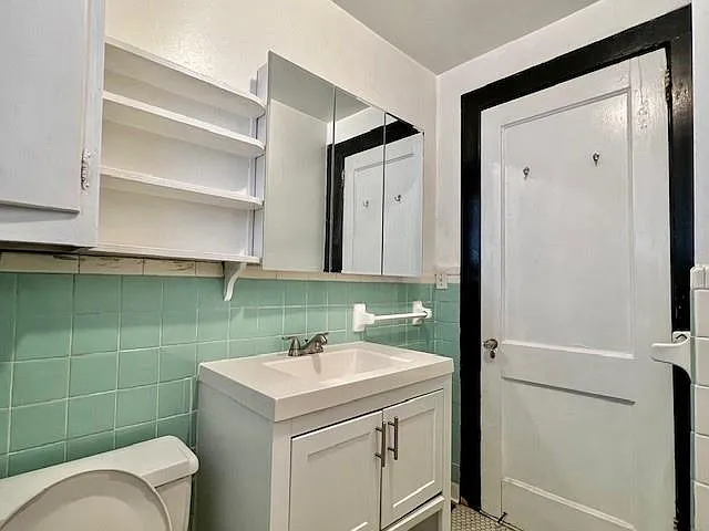 378 9th St NE #1 — Photo 8