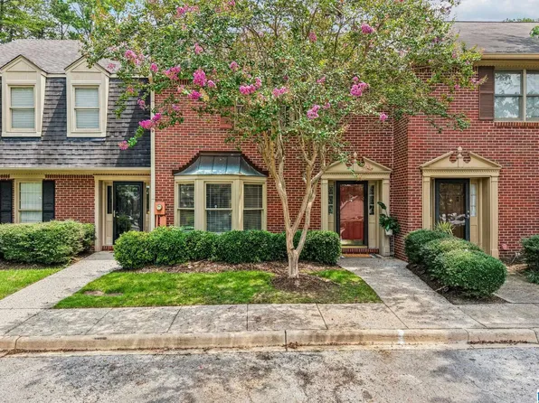 326 Chase Plantation Cir, Hoover, AL 35244