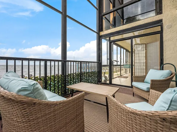 525 Indian River Ave APT 104, Titusville, FL 32796