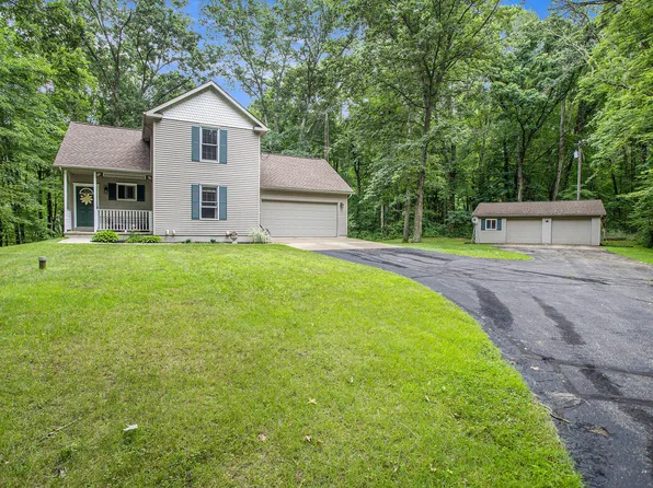 10950 W Dr N, Bellevue, MI 49021