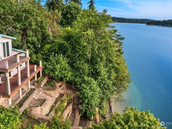 22425 Dockton Road SW, Vashon, WA 98070