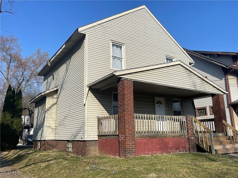 2nd image of 1343 Maple Ave NE