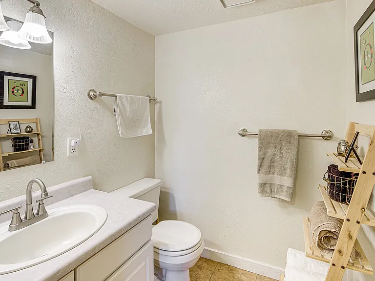224 E Meadow Mile #16-1 — Photo 14