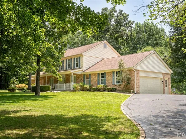32 Longwood Dr, Union, MO 63084