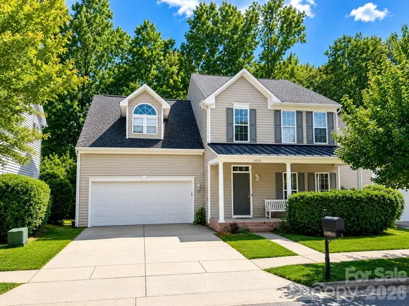 11911 Royal Castle Ct, Charlotte, NC 28277
