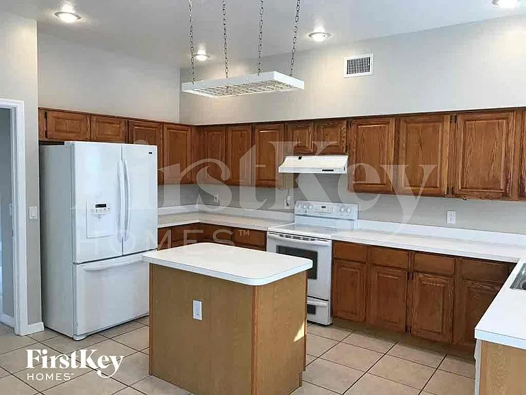 308 Forrest Crest Ct — Photo 8