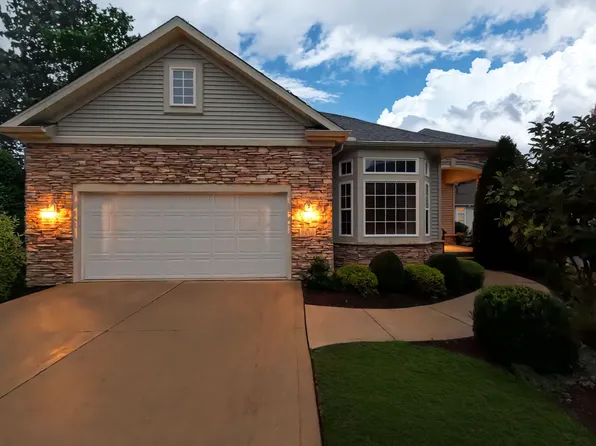 7550 W Pond Ct #78, Concord Township, OH 44077