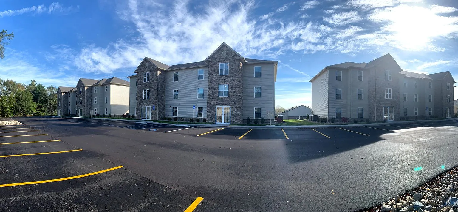 Bremen Park Apartments — Photo 4