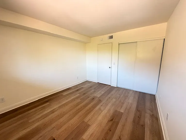 6111 Rancho Mission Rd #210 — Photo 10