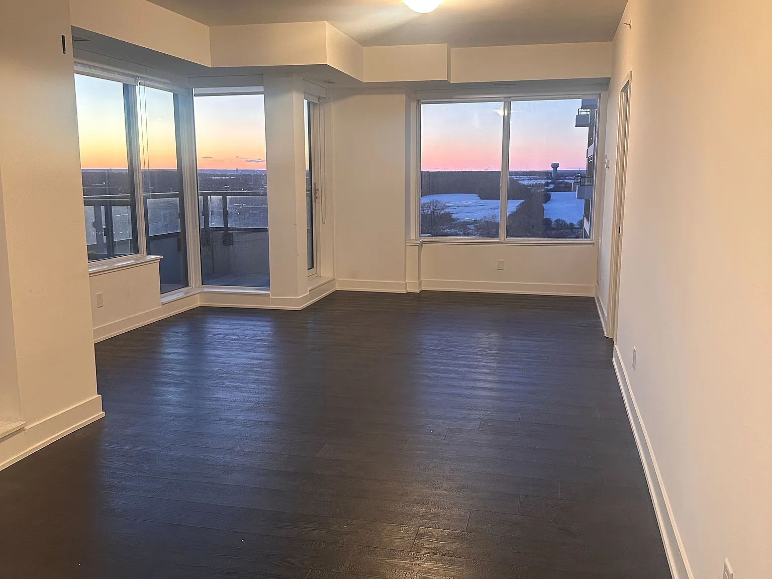 2 bed, $3,000 — Photo 4