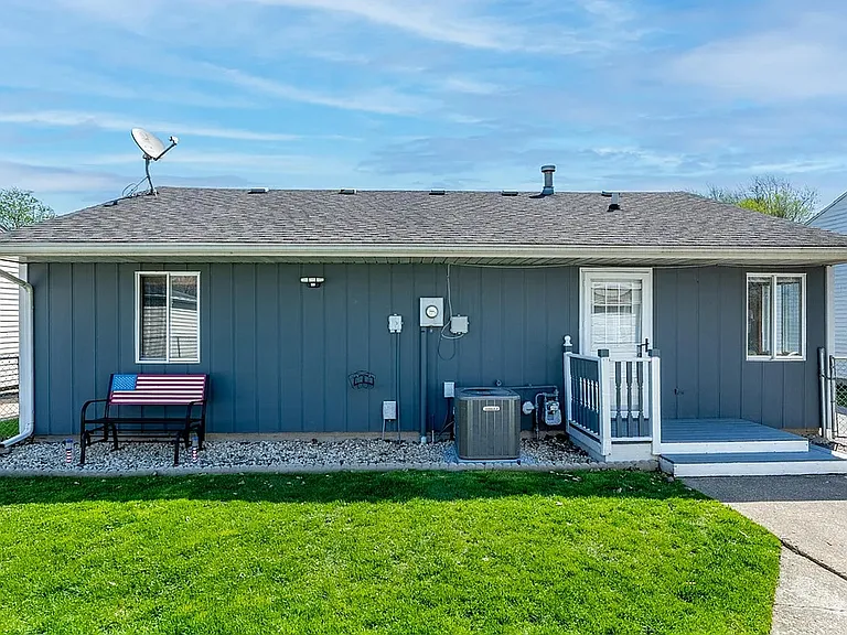8124 Robertson Pl — Photo 25