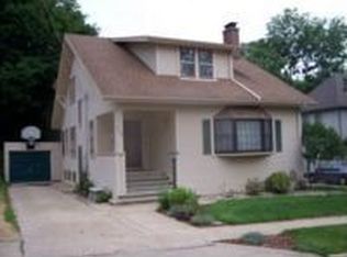 309 S Dixon Ave, Dixon, IL 61021