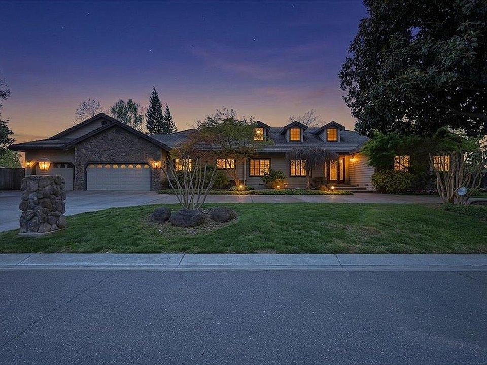 1st image of 620 Lyndsey Ln