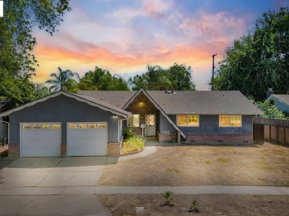 1702 Sherwood Ave, Modesto, CA 95350