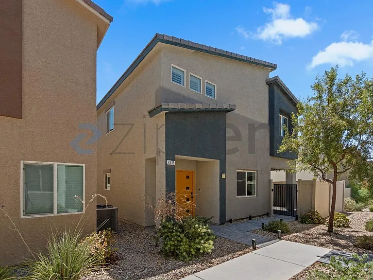 4519 Sapphire Moon Ave — Photo 1