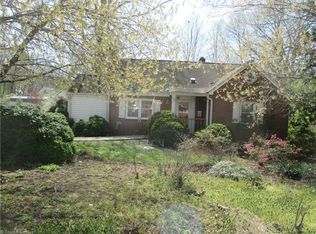 1126 Manning St, Eden, NC 27288