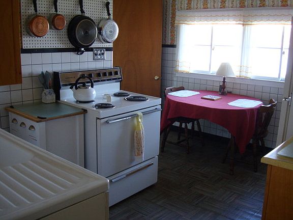 5th image of 155 Saint Lawrence Ave