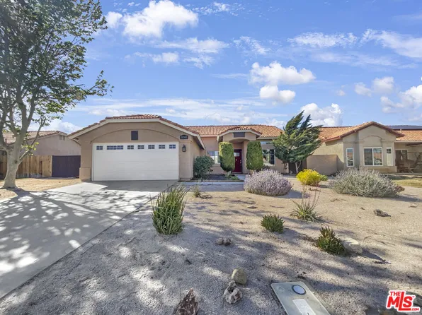 38941 Dianron Rd, Palmdale, CA 93551