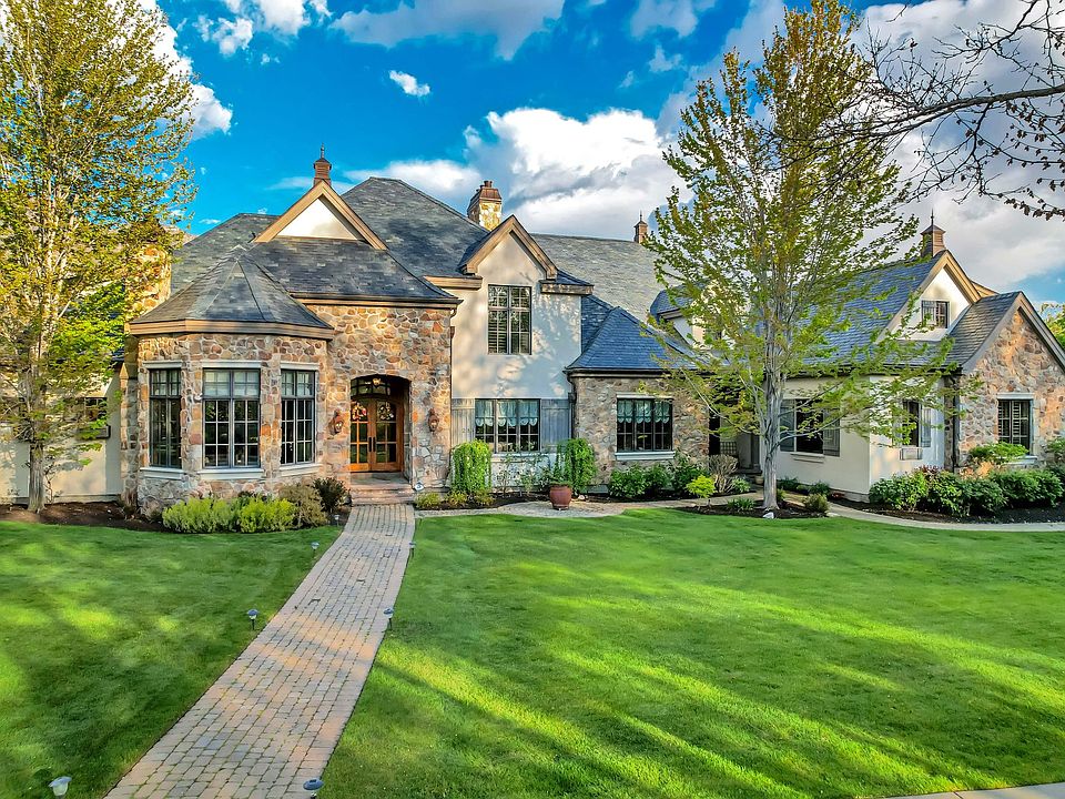 1st image of 285 Stone Gate Ln