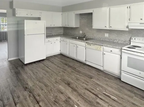 2077 Andrew St SE, Grand Rapids, MI 49508