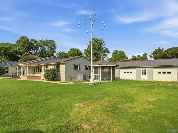 116 Saratoga St, Albertville, AL 35950