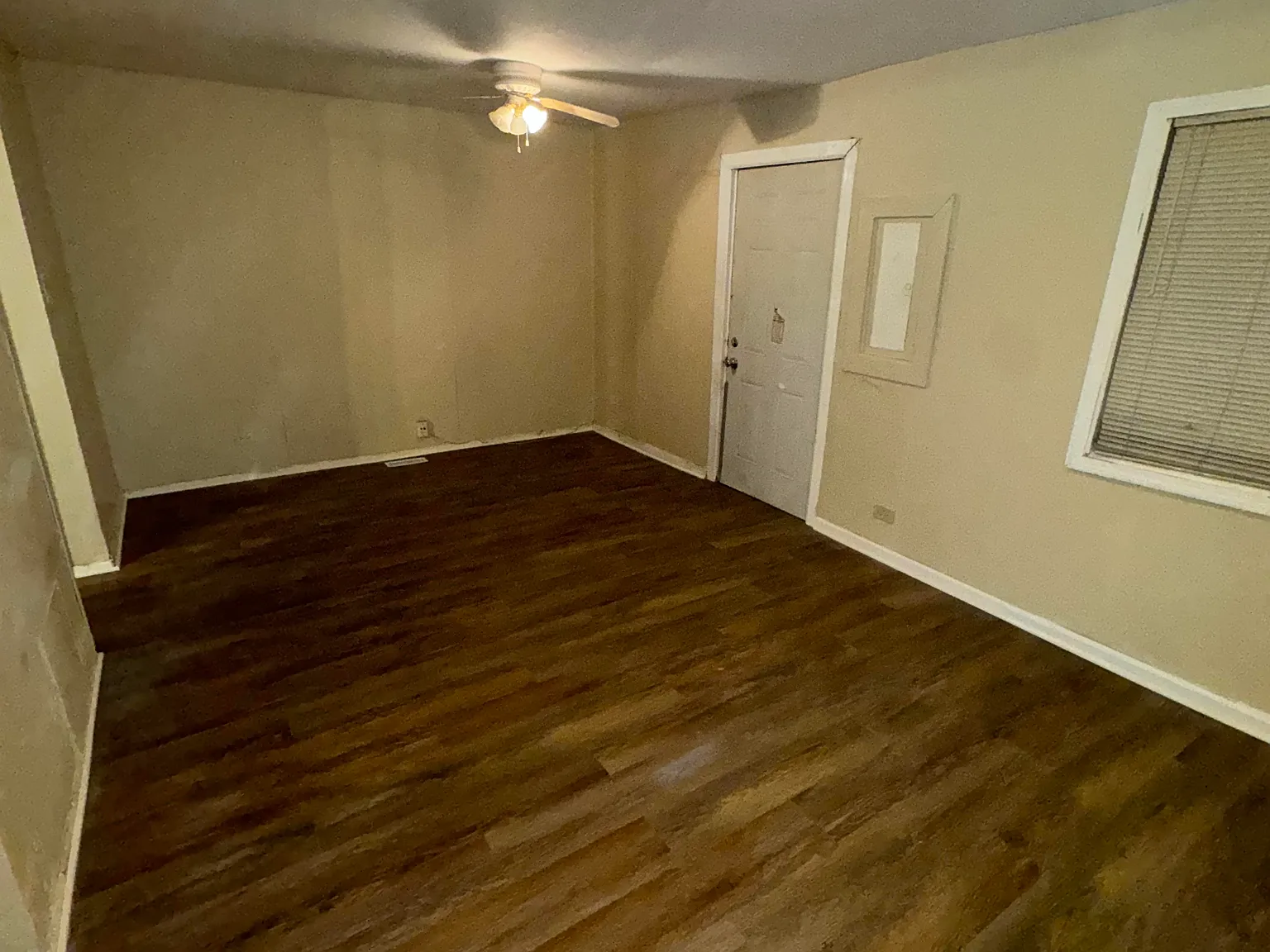 4 bed, 1.5 bath, 1800 sqft, $2,300 — Photo 1