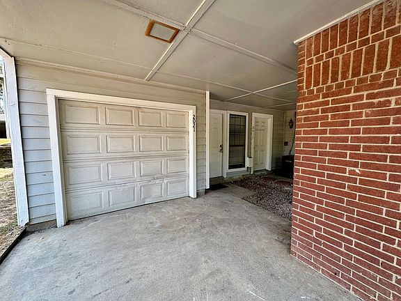 2nd image of 9823 Summerwood Cir APT 2021