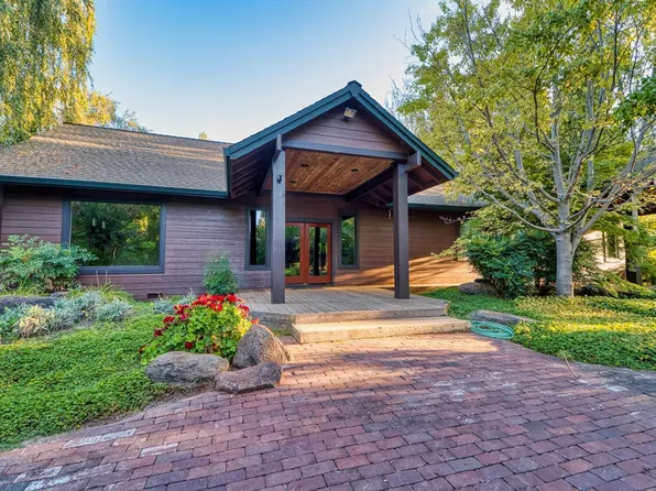 683 Stewart Rd, Yuba City, CA 95991