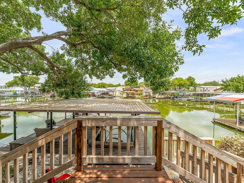 305 Brazos Harbor Dr, Granbury, TX 76048 Zillow