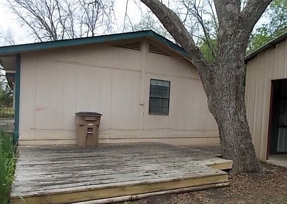 3rd image of 112 Bowlin Dr E