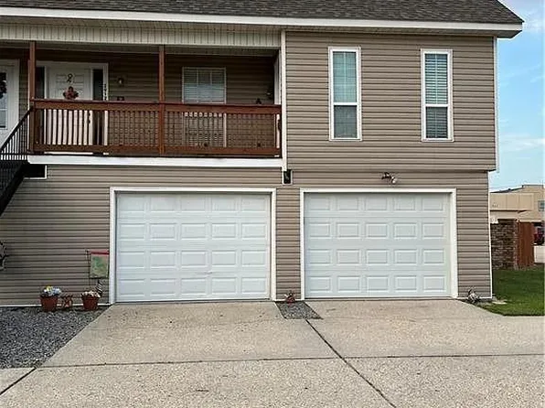 2912 Jean Lafitte Pkwy #101, Chalmette, LA 70043