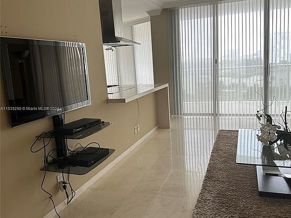 4th image of 20281 E Country Club Dr APT 803