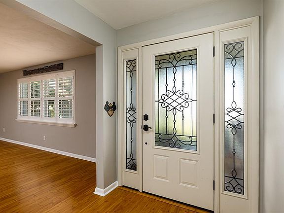 5th image of 14480 Tanglewood Dr