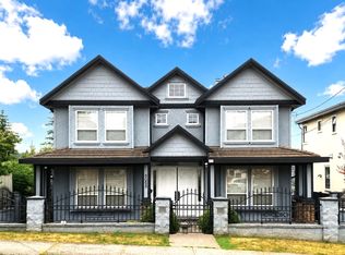 8068 11th Ave, Burnaby, BC V3N2N7