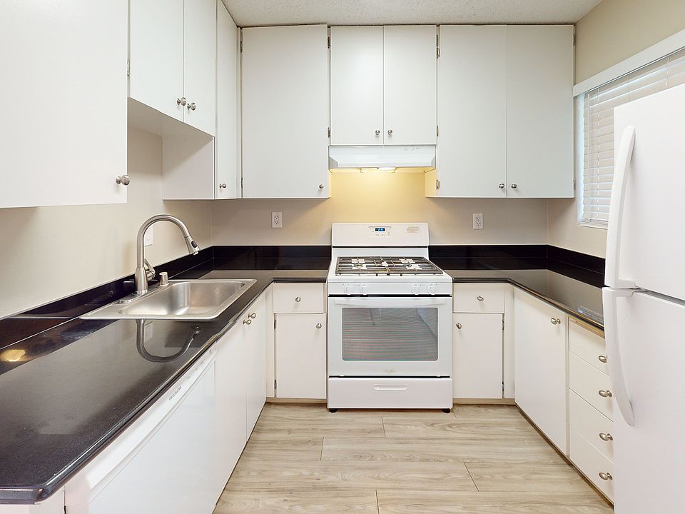 1st image of 1006 Ignacio Blvd #37