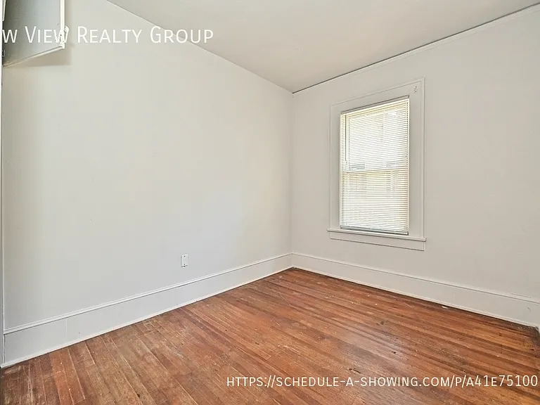 1025 Ambassador St — Photo 13