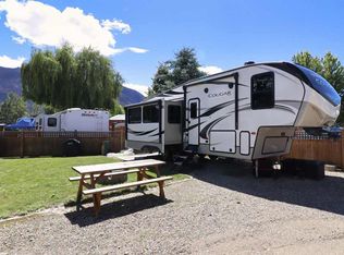 2 Heron Ln, Columbia Shuswap, BC V0E1M4