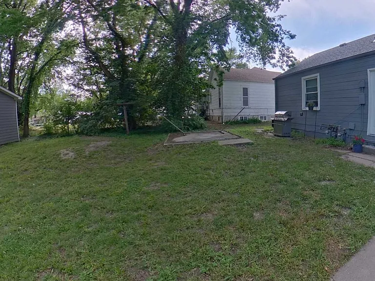 509 Moro St — Photo 8