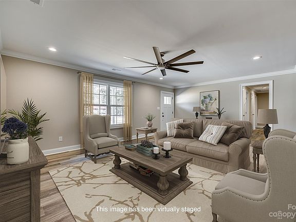 3rd image of 1560 University Park Dr #36