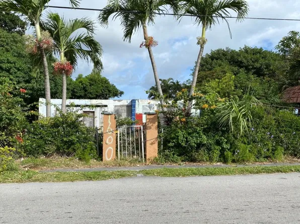 1600 W 15th St, Riviera Beach, FL 33404