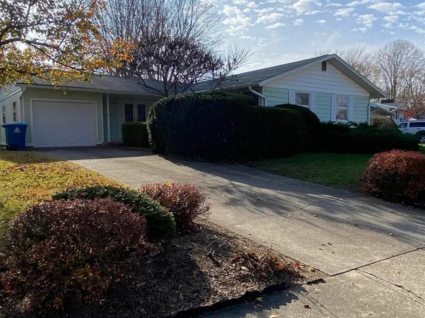 813 Parkway Dr, Logansport, IN 46947