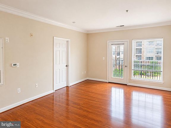 2nd image of 4850 Eisenhower Ave Unit 304
