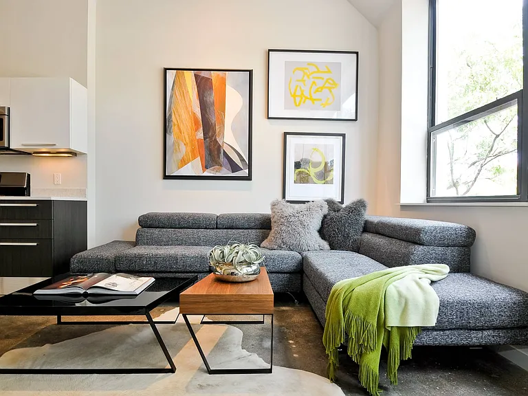 13thirteen Randolph Street Lofts — Photo 18