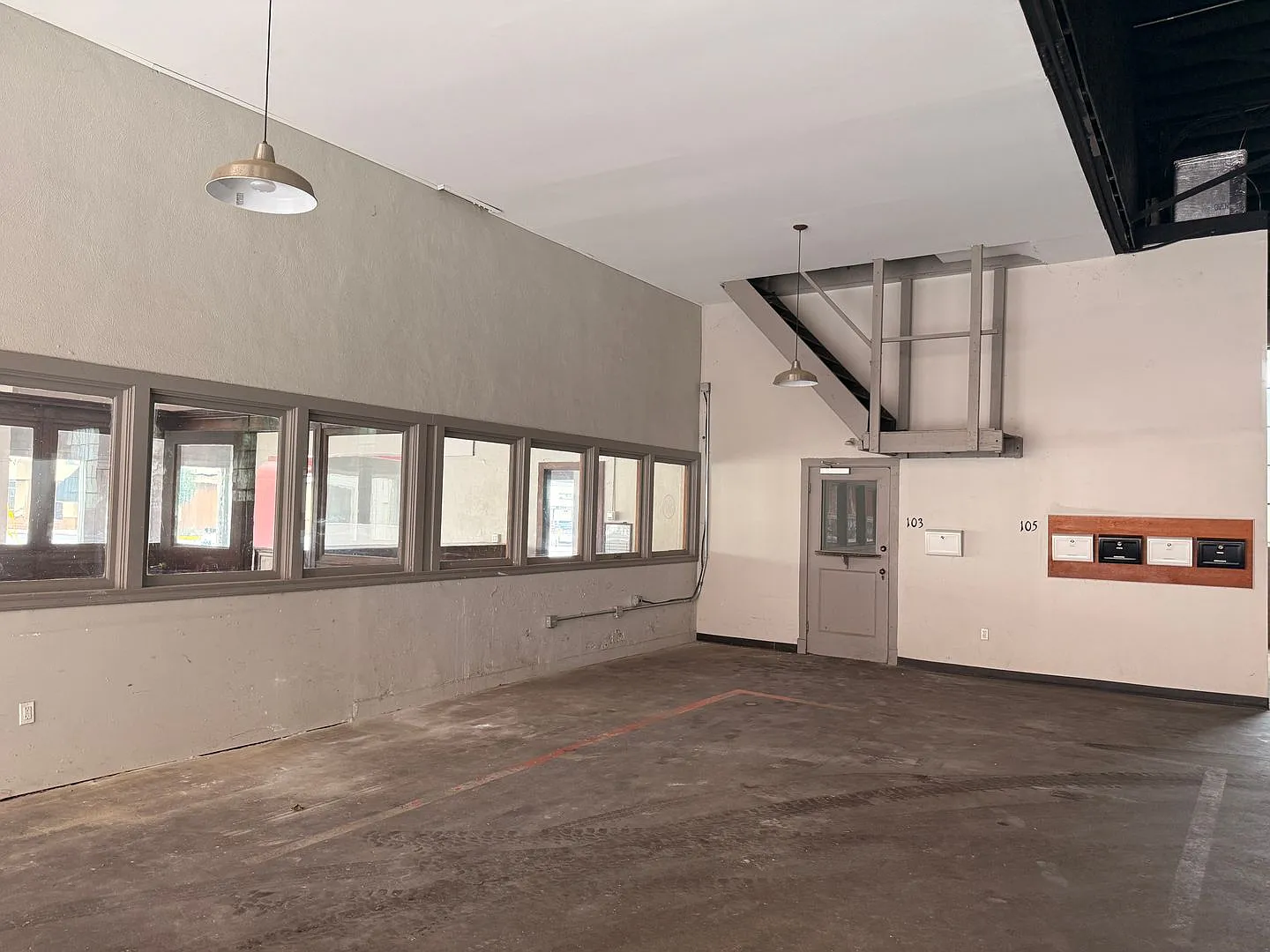 Ford Building — Photo 2
