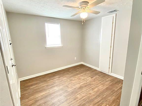 4th image of 2518 Gano St #3