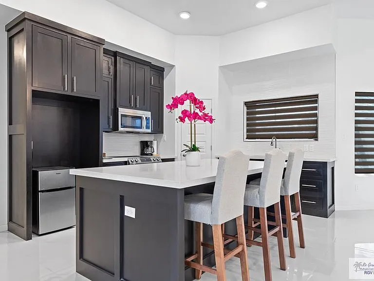 7283 Rain Forest Dr — Photo 1