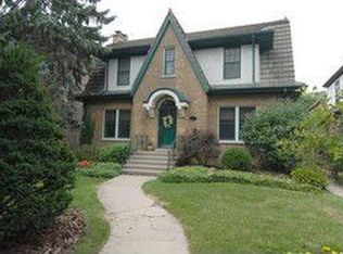 2124 McDaniel Ave, Evanston, IL 60201