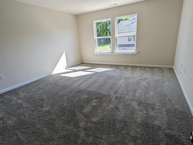 215 Parker Station Ave — Photo 32