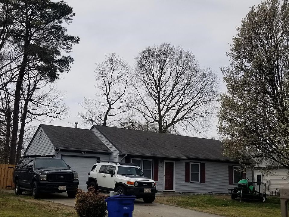 1st image of 721 Michelle Dr
