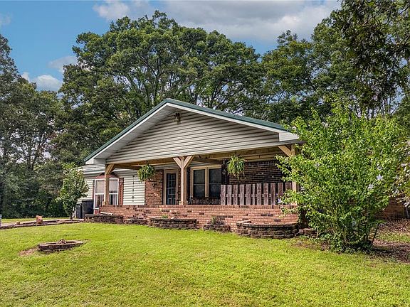 3rd image of 16343 Shady Mount Dr